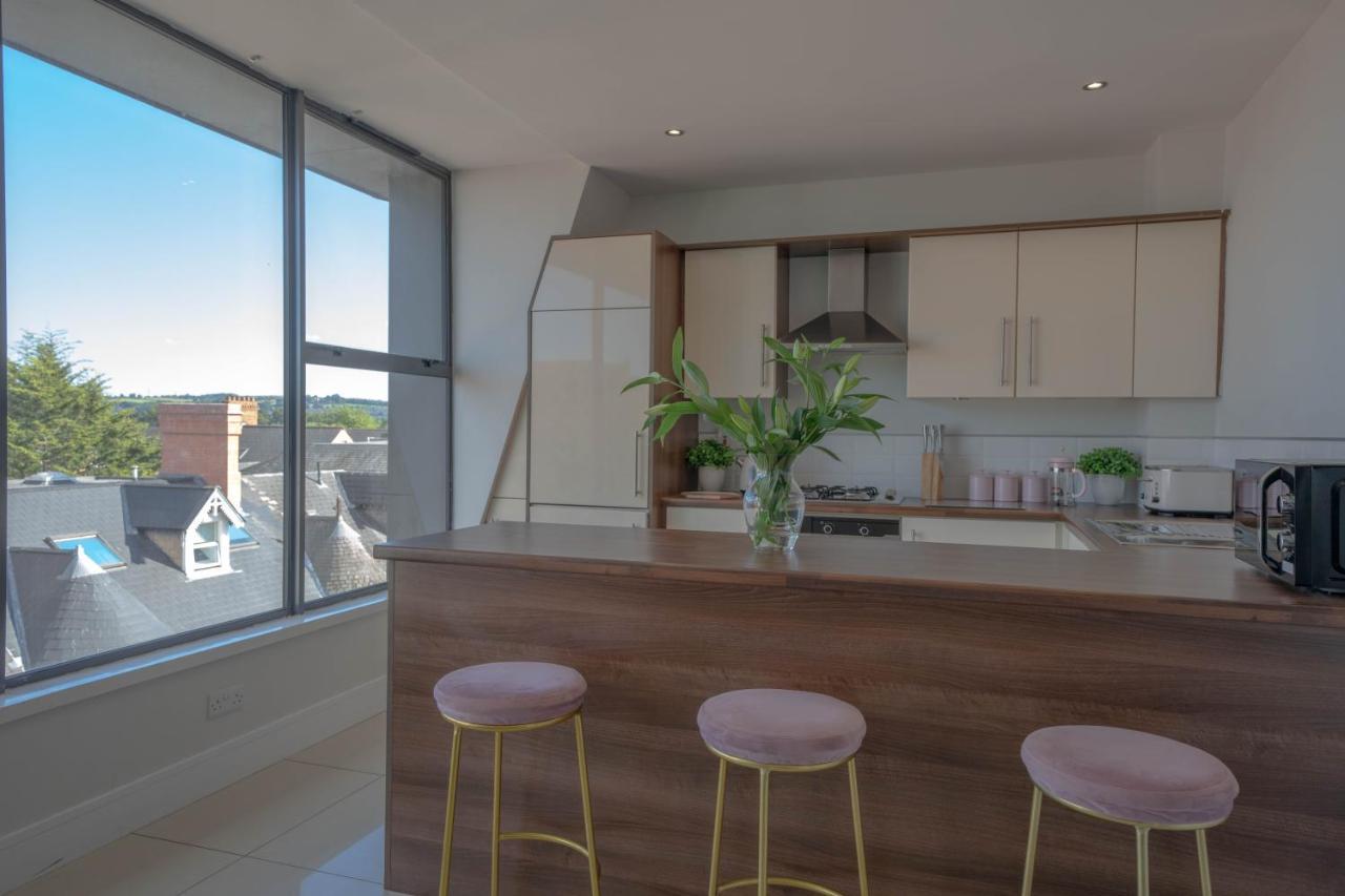 Rooftop Apartment At Queens Beautiful Views Белфаст Экстерьер фото